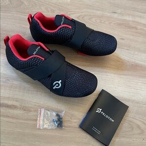 PELOTON Altos Cycling Shoes Size EUR 38.6 or USA Women’s 8 (Almost Like New)
